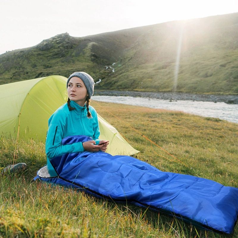 2-in-1 Winter Camping Warmth Kit with Carry Bag: 210 * 75cm Green Portable Waterproof Warm Sleeping Bag and 200 * 140cm Large Black Double Layer Waterproof Fleece Camping Blanket for Hiking Travel Indoor Outdoor Use